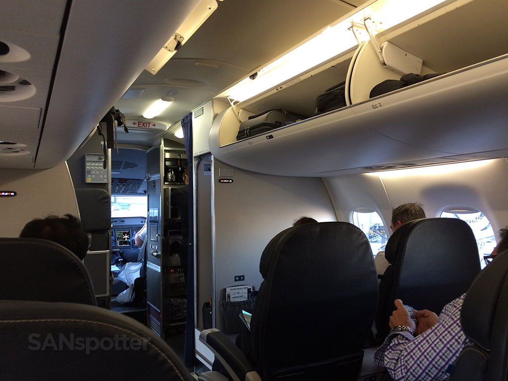 foto dell'aeromobile Embraer ERJ 175